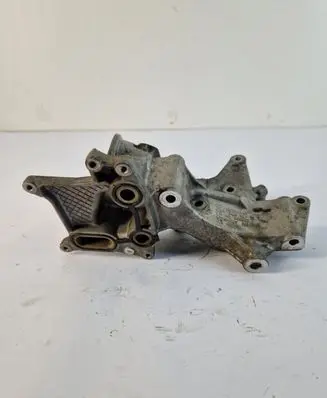 Seat Ibiza IV (6J,6P) Oil filter mounting bracket 03F903143H