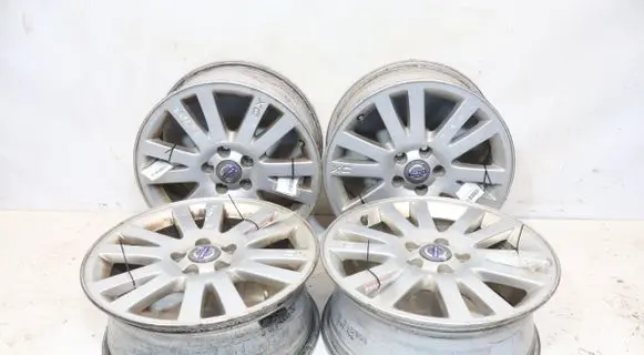 Volvo XC90 R17 alloy rim 