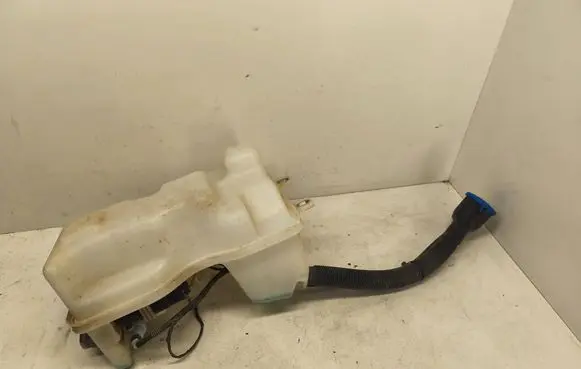 BMW X1 F48 F49 Windshield washer fluid reservoir/tank 7369649