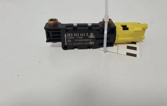 Audi A4 S4 B7 8E 8H Airbag deployment crash/impact sensor 8E0959643B