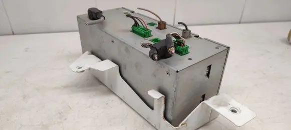 Volvo V70 GPS navigation control unit/module 86334881 Y4270014C CUP26223AF184