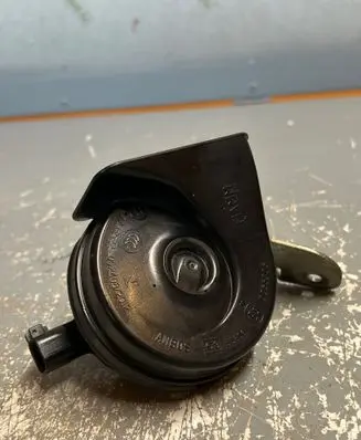 Volvo V40 Horn signal 55306
