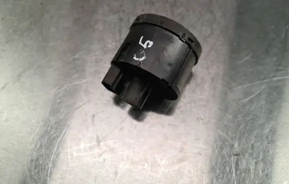 Volkswagen PASSAT B6 Light switch 1K0941431B