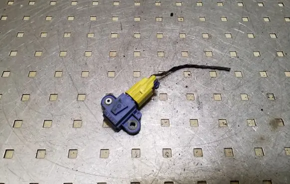 Volkswagen PASSAT B6 Airbag deployment crash/impact sensor 1K0955557B