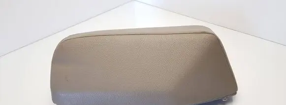 KIA Sorento Rear seat armrest 