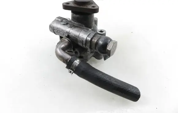 Audi A4 S4 B5 8D Power steering pump 8D0145177Q