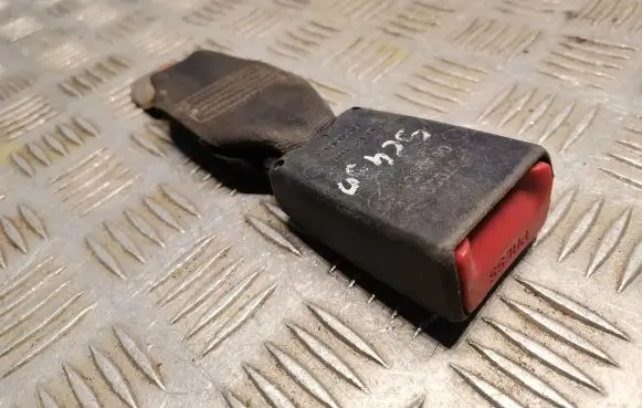 Lexus SC 300 - 400 Rear seatbelt buckle D016001