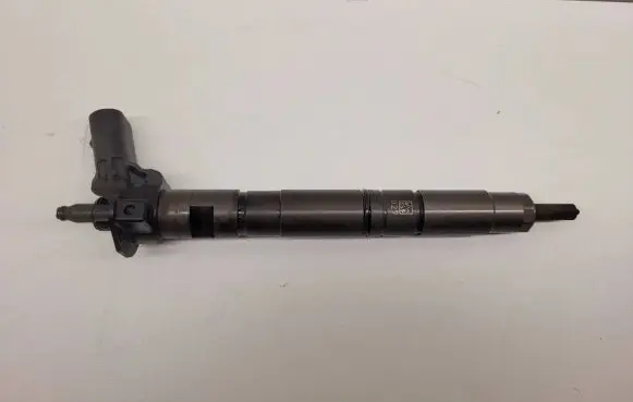 Audi A6 S6 C6 4F Fuel injector 03L130277