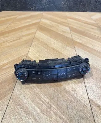 Mercedes-Benz E W211 Climate control unit 2118300190 455927 00012404