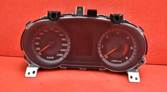 Mitsubishi Outlander Speedometer (instrument cluster) 8100A115
