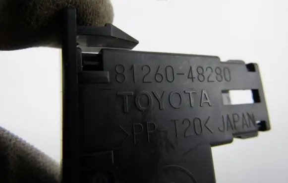 Lexus RX 330 - 350 - 400H Sensor 8126048280