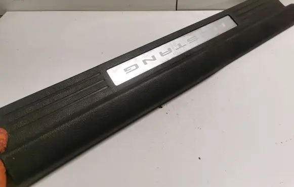 Ford Mustang V Front sill trim cover AR336313201BDW