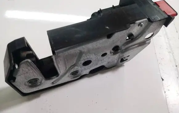 Volkswagen PASSAT B6 Seat back rest lock catch 3c9885682