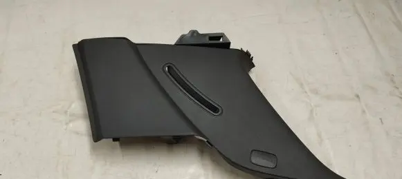 Mercedes-Benz GLS X166 (D)pillar trim (top) A1666906000
