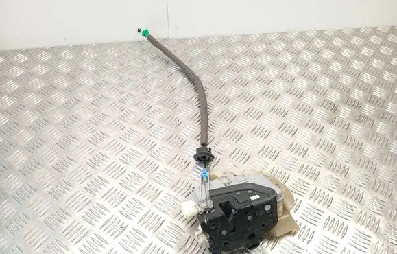 Audi Q3 8U Front door lock 8J2837016A