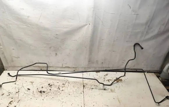 Ford Taurus Fuel line pipe