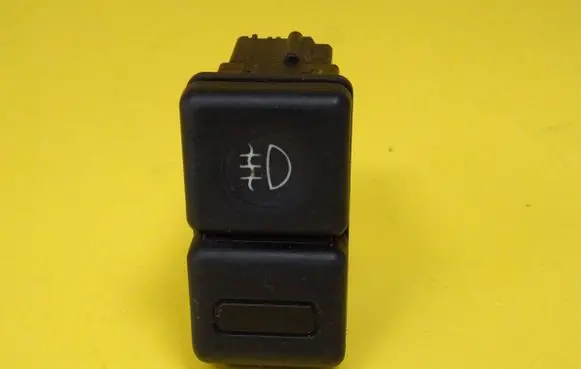 Peugeot 605 Fog light switch 