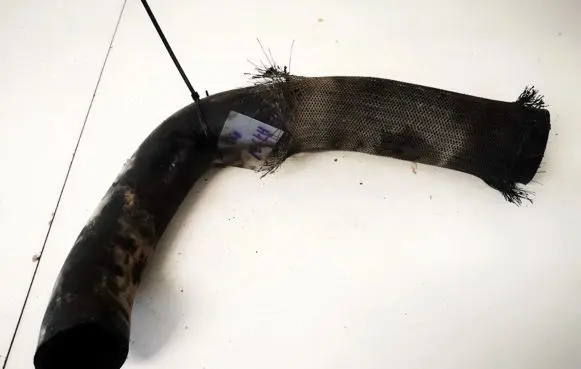Mazda 3 I Intercooler hose/pipe