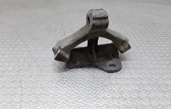 Audi A4 S4 B7 8E 8H Muffler mount bracket/holder 4B0253663F