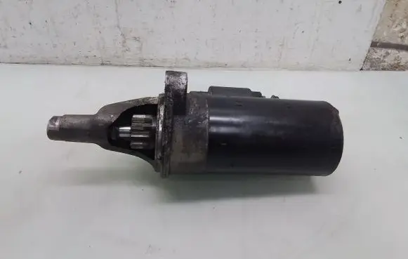 Audi A6 S6 C5 4B Starter motor 059911023H