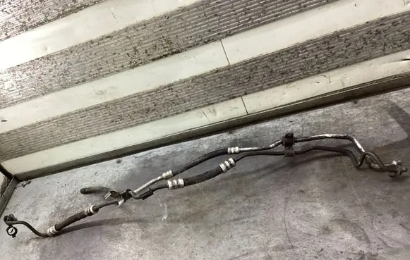 Peugeot 308 Power steering hose/pipe/line 