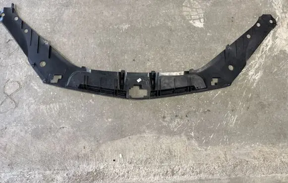 Mercedes-Benz GL X166 Top upper radiator support slam panel A1668812922