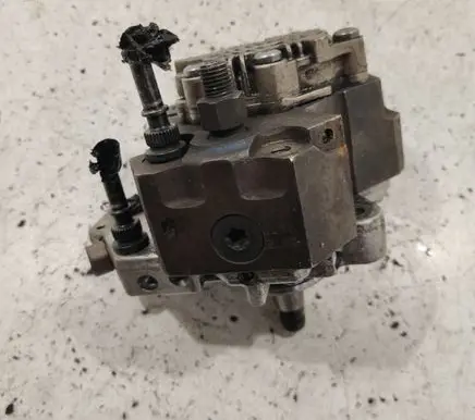 Renault Espace - Grand espace IV Fuel injection high pressure pump 8200170377