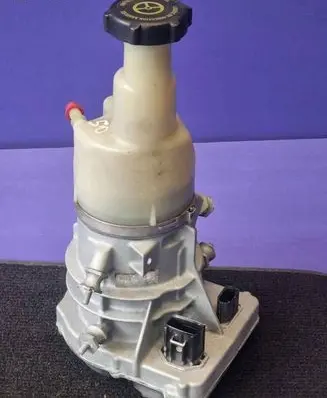 Ford S-MAX Power steering pump BG913K514AC