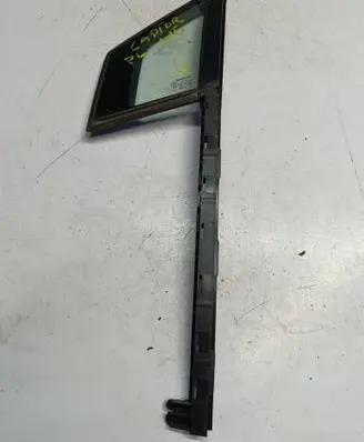 Renault Captur Front door vent window glass four-door 802638366RU5 802638366R