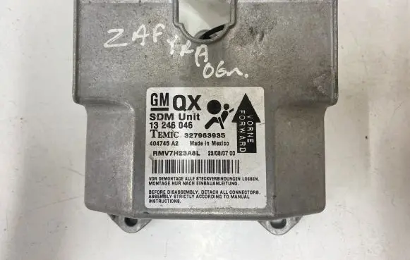 Opel Zafira B Airbag control unit/module 13246046 327963935 404745A2