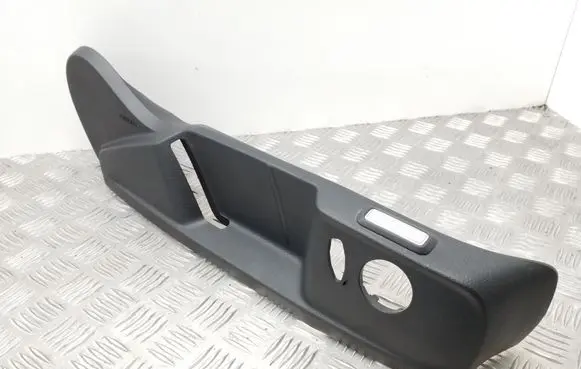 Volkswagen PASSAT B8 Seat trim 3G0881318