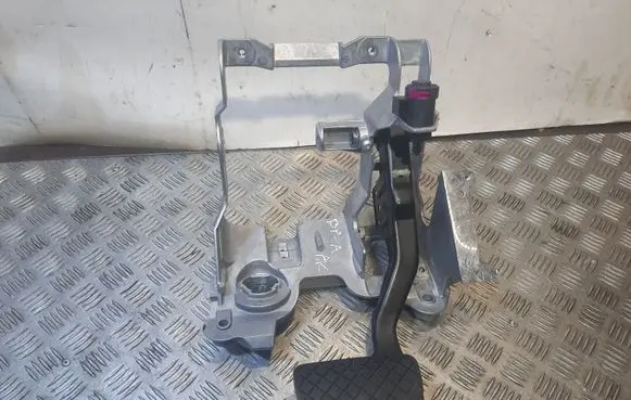Audi A4 Allroad Brake pedal 8K1721117