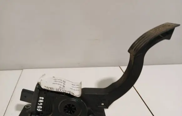 Ford Focus Accelerator throttle pedal BV619F836AB 6PV01036830