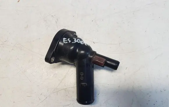 Lexus ES 300h (6th Gen) Thermostat housing 
