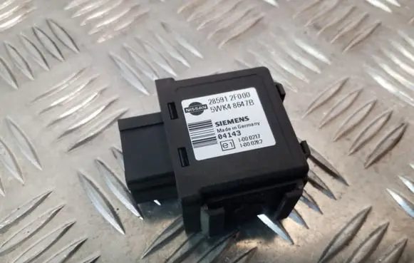 Nissan Juke I F15 Immobilizer control unit/module 285912F000 5WK48647B