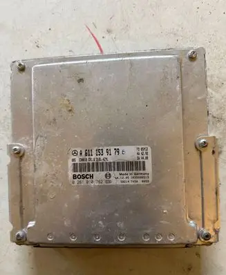 Mercedes-Benz E W210 Engine control unit/module A6111539179 0281010762