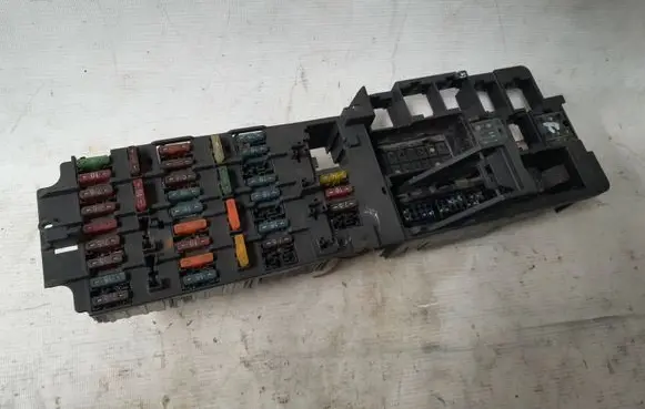 Mercedes-Benz C W202 Fuse box set