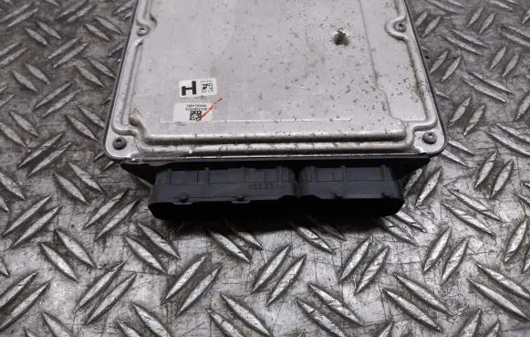 Toyota Yaris Engine control unit/module