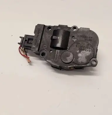 BMW 5 GT F07 Air flap motor/actuator 412650750