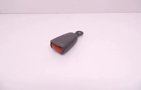 Volvo XC90 Rear seatbelt buckle D38