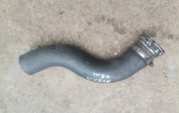 Toyota Avensis T250 Intercooler hose/pipe