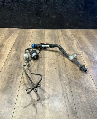 Mercedes-Benz GL X166 Brake vacuum hose/pipe A1664701320 1000138114