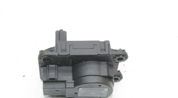 Mitsubishi ASX Air flap motor/actuator CSA512T014A