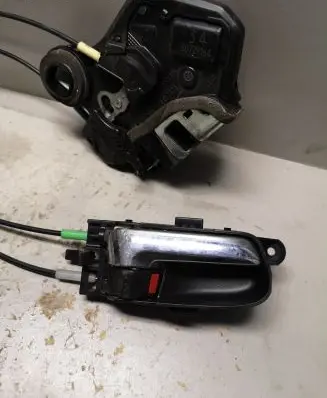 Suzuki Grand Vitara II Rear door lock 3480729164