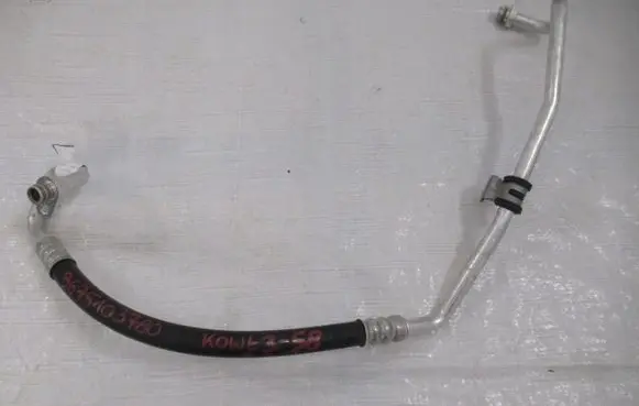 Citroen C4 I Picasso Air conditioning (A/C) pipe/hose 9675103780