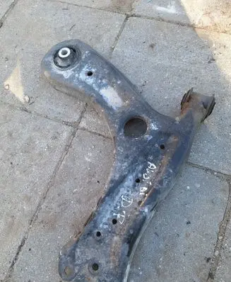 Audi A1 Front lower control arm/wishbone