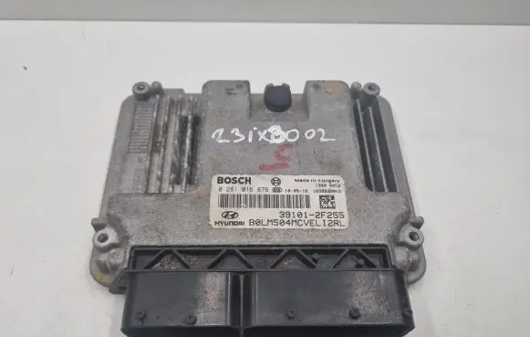 Hyundai ix35 Engine control unit/module 391012F255 1039S39865 0281016676