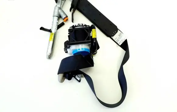 Nissan X-Trail T32 Front seatbelt TKAH2EG714