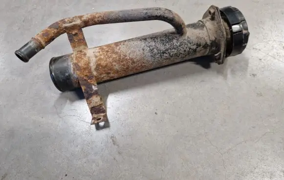 Mitsubishi L200 Fuel tank filler neck pipe 
