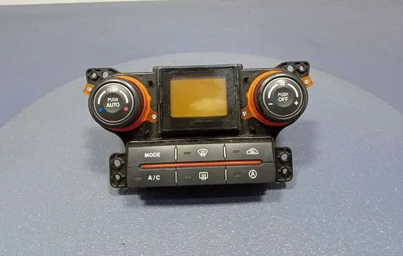 KIA Carens I Climate control unit 97250-1D760